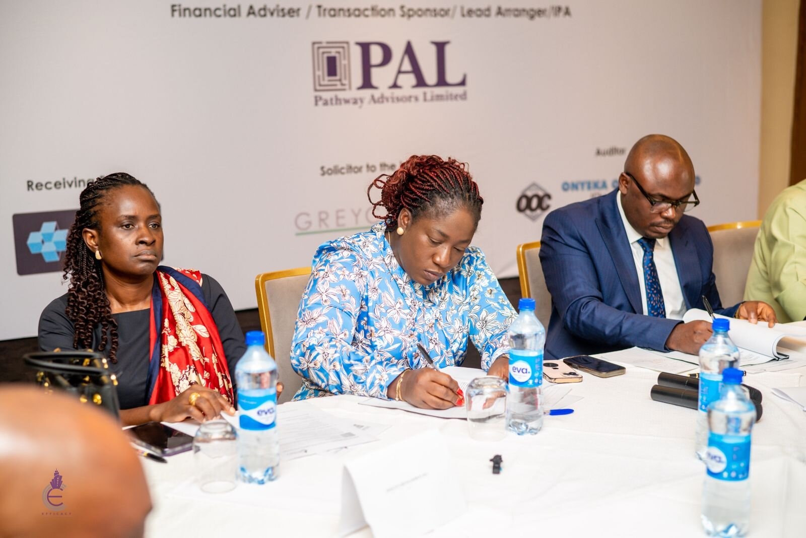 Efficacy leadership signing documents at the commercial paper programme ceremony